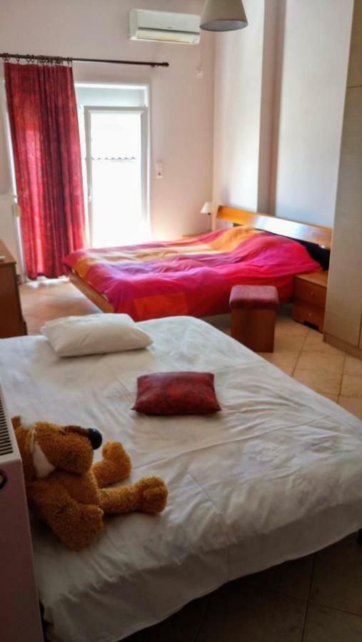 Ruby'S House Apartman Chalkís Kültér fotó